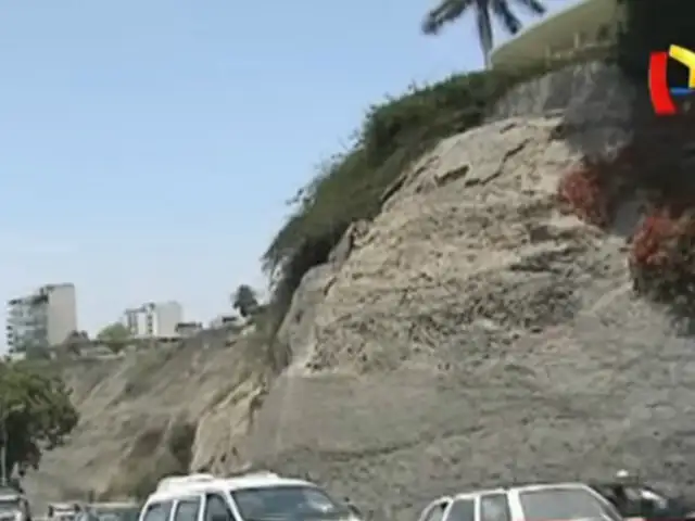 Chorrillos: acantilado en la Costa Verde está a punto de colapsar