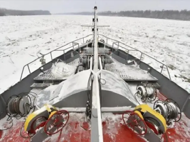 Bajas temperaturas congelan el Danubio