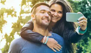 Las parejas felices no publican su relación en Facebook y estas cinco razones son más que suficientes