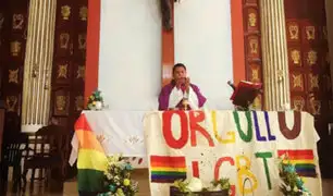 Sacerdote celebró misa con bandera gay en el altar