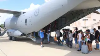 Cientos de personas continúan a la espera de “Vuelos Humanitarios” en Grupo Aéreo N°8
