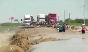 Lambayeque: desborde de río La Leche bloqueó tránsito en la Panamericana Norte