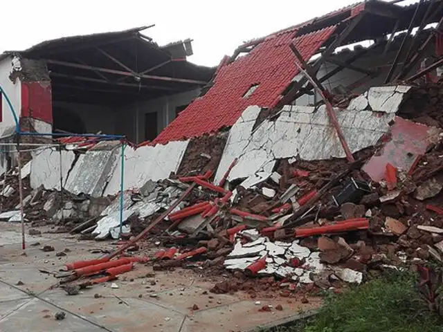 Parroquia de Olmos colapsó a consecuencia de intensas lluvias en Chiclayo