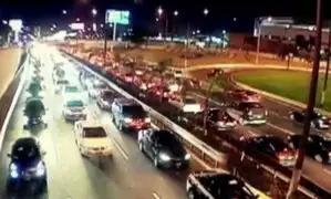 ¿Por qué se registró gran congestión vehicular en avenida Javier Prado?