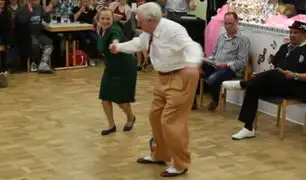 Ancianos bailarines “la rompen” en las pistas de baile de Alemania
