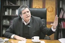 Alan García: “Mis adversarios políticos quieren involucrarme en actos delictivos”