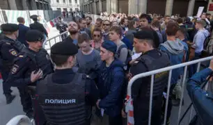 Rusia: decenas de detenidos durante protesta contra Vladimir Putin