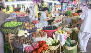 Suben precios de alimentos en algunos mercados tras alza de combustible