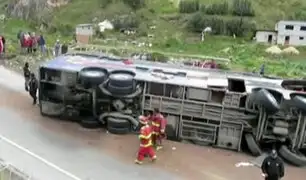 Cerro de Pasco: 12 muertos deja choque frontal entre bus y camión