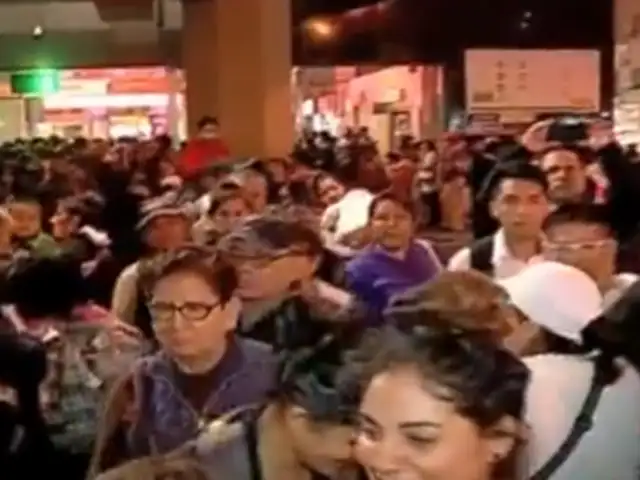 Metro de Lima: largas colas ocasionan colapso del sistema de transporte
