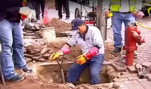 Miraflores: detectan conexiones clandestinas de agua en calle de “Las Pizzas”