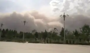 China: tormenta de arena afecta varias localidades de Xinjiang