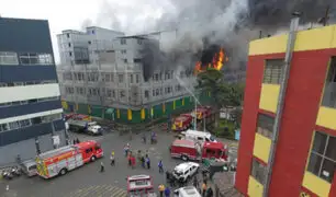 Suspenden clases en 8 colegios cercanos a incendio en Las Malvinas