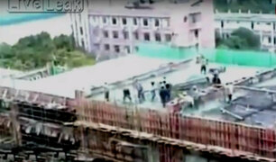Taiwán: edificio en construcción colapsa y sepulta a trabajadores