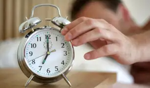 ¿Cómo despertarte a las 6 a.m. sin tener que dormirte más temprano? Conoce la ‘calculadora del sueño’