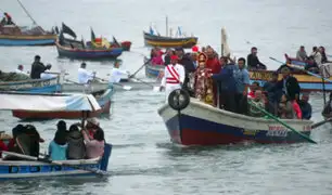 Pescadores de Piura celebran su día en altamar