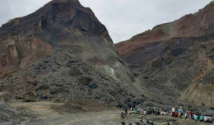 Sismo en Arequipa: deslizamiento sepultó dos camiones de carga