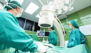 Mujer muere tras someterse a cirugía de aumento de glúteos