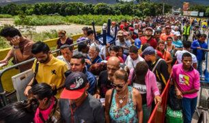 Miles de venezolanos abandonan su país antes del paro nacional