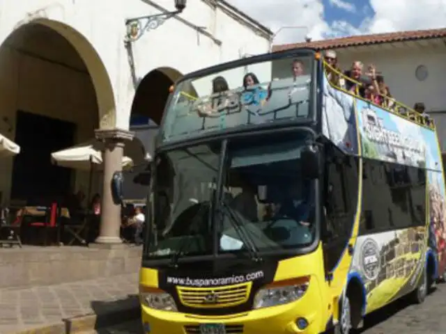 Buses panorámicos circulan sin autorización en Arequipa y Cusco