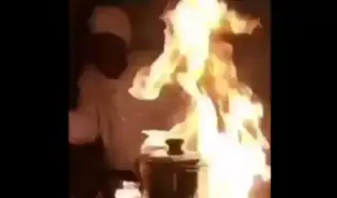 [VIDEO] Para este hombre cocinar papas fritas es difícil