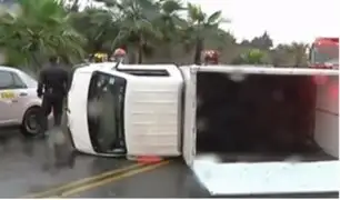 Registran accidentes de tránsito tras intensas lluvias en Lima