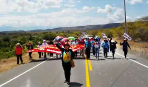 Bagua: profesores bloquean carretera Fernando Belaunde Terry