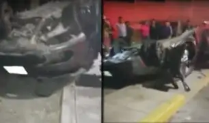 Chorrillos: moderno vehículo terminó destrozado tras volcar aparatosamente
