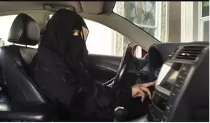 A partir del próximo año, mujeres saudíes podrán contar con licencia de conducir