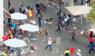 España: grupos radicales protagonizan enfrentamientos en plaza de Cataluña