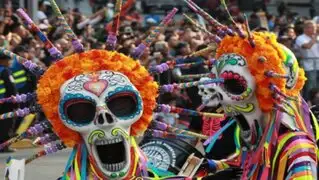México: desfile del Día de los Muertos honró a víctimas del terremoto