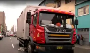 Cercado de Lima: mujer muere tras ser arrollada por camión