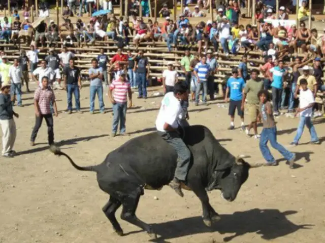 Ancash: toro cornea a jinete dejándolo gravemente herido y luego escapa de ruedo