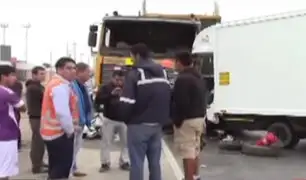 Trujillo: choque entre camión frigorífico y un tráiler deja una persona fallecida
