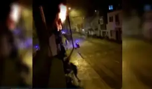 Miraflores: sujeto incendia su casa porque no lo dejaron entrar