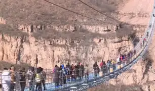 China: inauguran el puente de cristal más largo del mundo