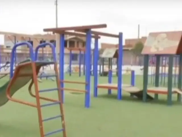 Trujillo: niña muere aplastada mientras jugaba en columpios que estaban oxidados