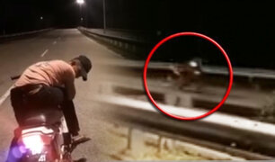 Malasia: graban una “moto fantasma” circulando por carretera