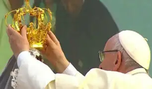 Celebración Mariana: Papa Francisco coronó a virgen de la puerta
