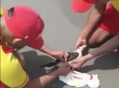 VIDEO: rescatan gaviota que tenía una bolsa de plástico incrustada