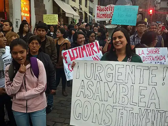 Ex candidata presidencial Verónika Mendoza marchó contra indulto a Fujimori