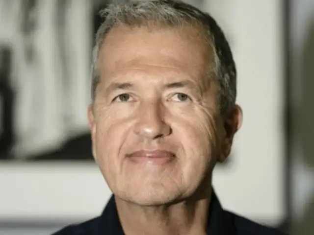 Mario Testino, el afamado fotógrafo peruano, vive su hora más difícil