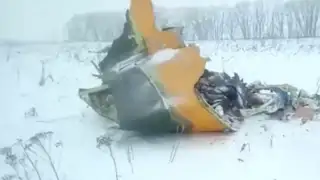 Rusia: avión con 71 pasajeros a bordo se estrelló cerca de Moscú