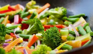 Nutricionista advierte sobre riesgos de llevar una dieta vegana