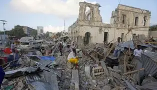 Atentados con coches bomba desatan el caos en la capital de Somalia