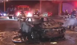 Dos vehículos se incendiaron en las calles limeñas