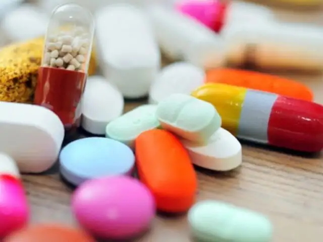 Al menos 300 mil niños en el mundo mueren por medicamentos falsificados