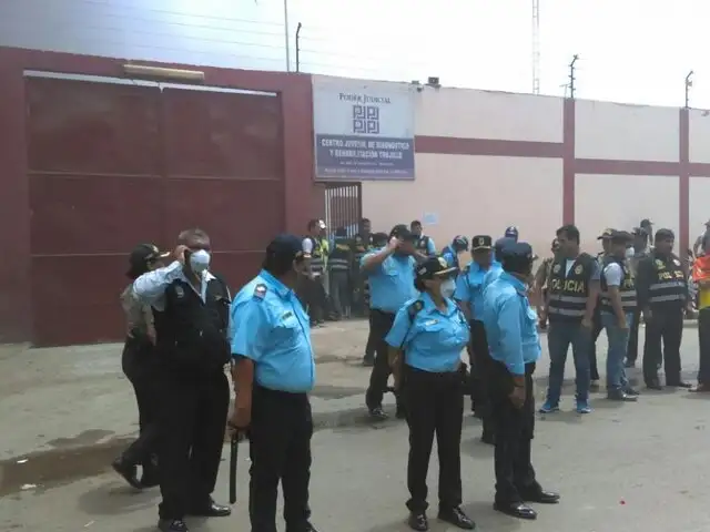 Nuevo motín en Trujillo: menores internos queman colchones y toman pabellones