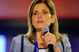 Referéndum: Vicepresidenta Mercedes Aráoz votó en colegio de Miraflores
