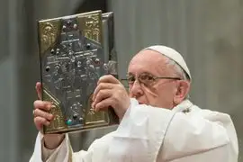Papa Francisco exhorta a los sacerdotes a ser más "cercanos" a la gente